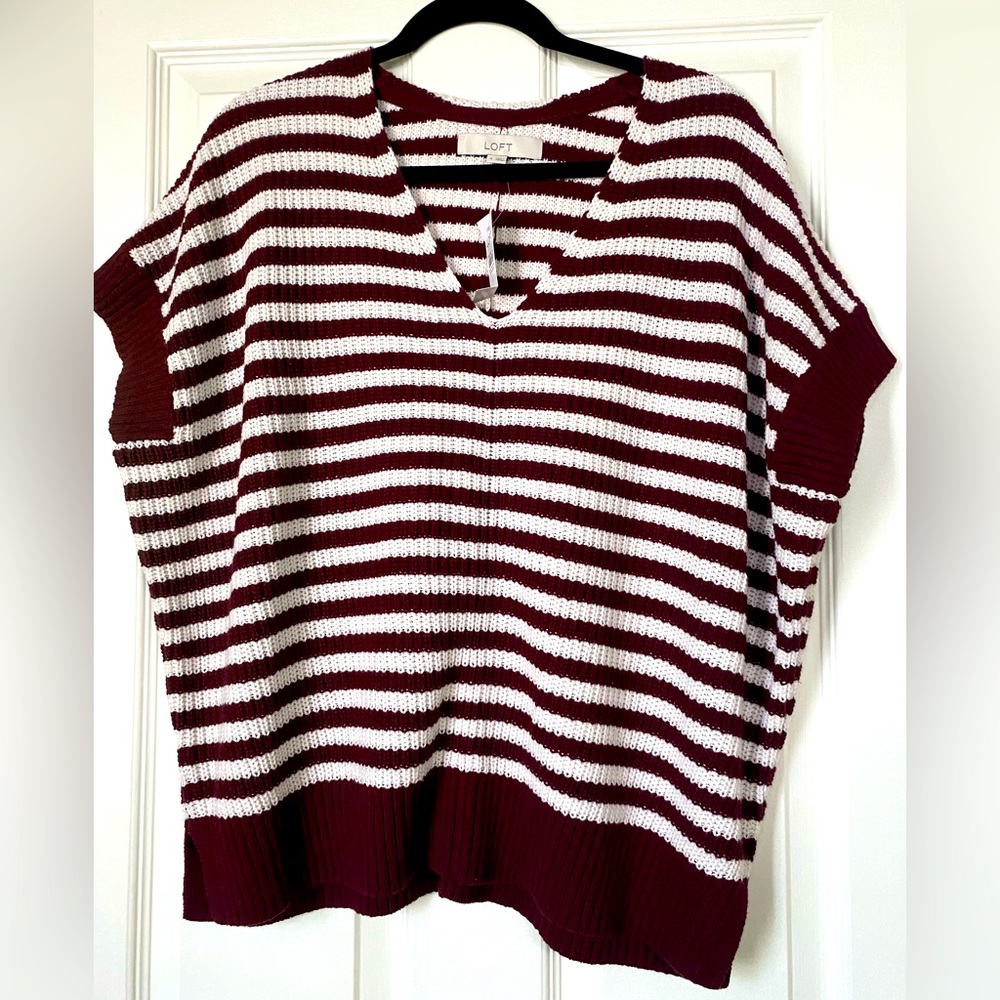 Loft- V sweater tee- SZ S